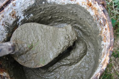 Çimento harçlı mason malası.