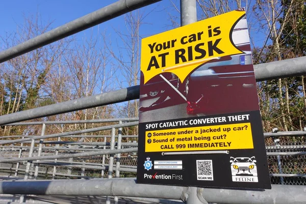 Sign Catalytic Converter Theft Issued Hertfordshire Constabulary — Stock Photo, Image