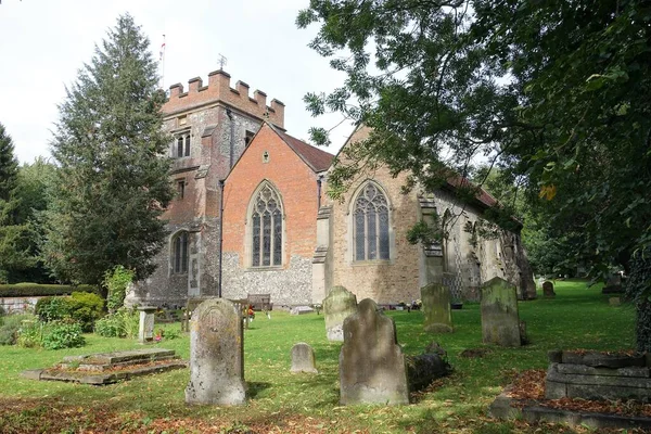 Kościół Mariacki Church Hill Harefield Uxbridge Londyn Anglia Wielka Brytania — Zdjęcie stockowe