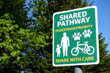 Paylaşılan Yol, Yaya Önceliği, Özenle Paylaş