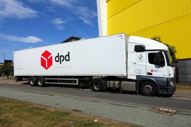 DPD Mercedes-Benz Axor 1840 kamyonu