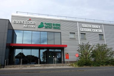 Güney Oxhey Eğlence Merkezi, Gosforth Lane, Güney Oxhey, Watford