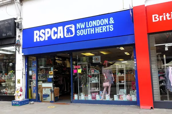 Kuzey Batı Londra ve Güney Herts RSPCA Yardım Dükkanı, 53 The Parade, High Street, Watford