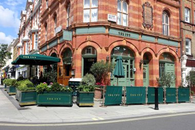 120 St John 's Wood High Caddesi, Londra' daki Ivy Restoranı.