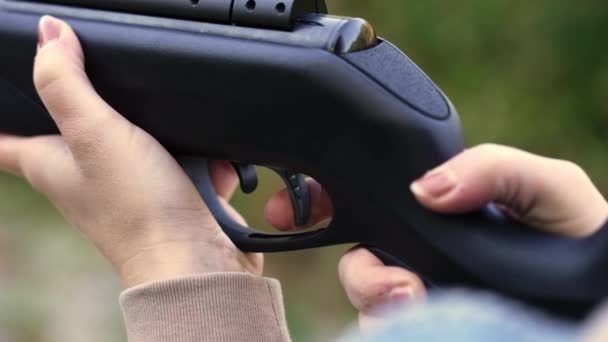 Proper Accurate Triggering Air Rifle Precise Calm Way Triggering Trigger — Video Stock
