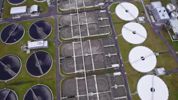 Grootste Grootste Modernste Afvalwaterzuiveringsinstallatie Polen Een Drone Video Hoge Kwaliteit — Stockvideo