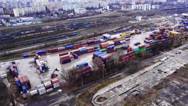 Tren Istasyonundaki Kargo Konteynırlarının Hava Görüntüsü Nakliye Varşova Polonya Yüksek — Stok video