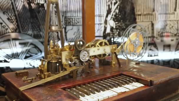 Tastaturtelegraf Hughes Type 1800 Tallet Museum Technology Opptak Høy Kvalitet – stockvideo