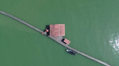 # Deniz manzaralı bir tekne #