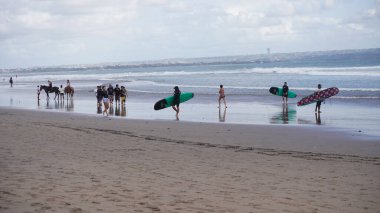 sörf tahtaları bir Beach