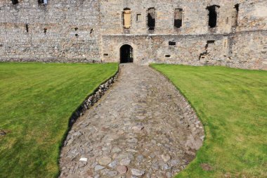 Balvenie Kalesi, İskoçya. Orta çağdan etkileyici bir harabe.