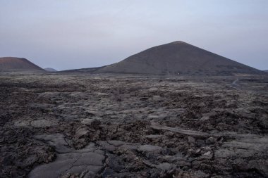 Yanardağ krateri. Volcan El Cuervo, Lanzarote, Kanarya Adaları