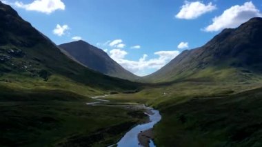 Etive Nehri ve Buachaille Etive Mor, Glencoe Vadisi, İskoçya