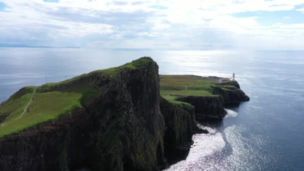 Okyanus Kıyısı Panoramik Neist Point Deniz Feneri Skoçya Birleşik Krallık — Stok video