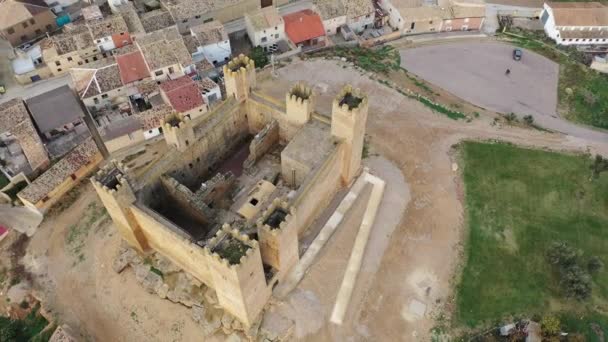 阿拉贡的萨达巴城堡 有六座防御塔 — 图库视频影像
