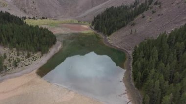 Pirenes Gölü İbon de Plan Basa de la Mora, Aragon, İspanya