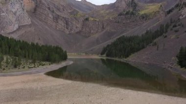 Pirenes Gölü İbon de Plan Basa de la Mora, Aragon, İspanya