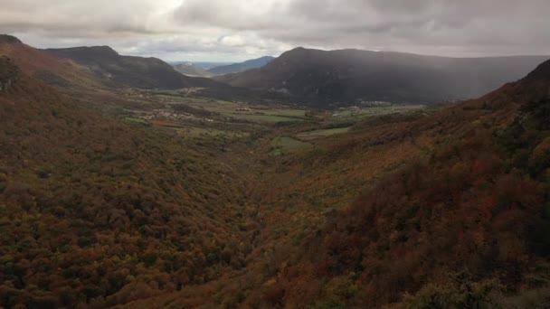 Aerial View Autumn Scene Nacedero Urederra Navarra Northern Spain — Stockvideo