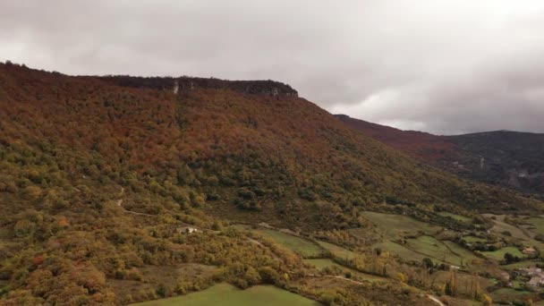 Aerial View Autumn Scene Nacedero Urederra Navarra Northern Spain — Vídeo de Stock
