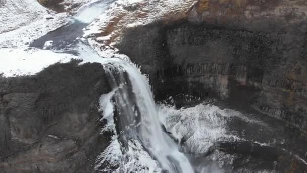 Widok Lotu Ptaka Słynny Wodospad Haifoss Południowej Islandii — Wideo stockowe