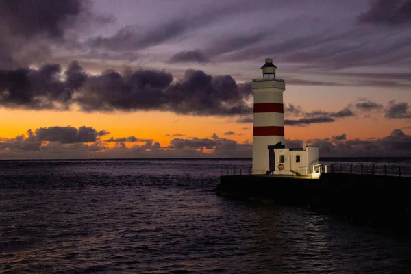 Pěkný Západ Slunce Gardur Old Lighthouse Osvětlené Islandu Oranžovými Barvami — Stock fotografie