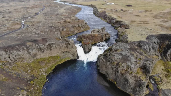 Vista Aerea Della Cascata Hjalparfoss Nel Sud Ovest Dell Islanda — Foto Stock