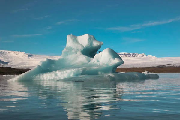 Iceberg Ηλιόλουστη Μέρα Στο Jokulsarlon Λιμνοθάλασσα Ισλανδία — Φωτογραφία Αρχείου