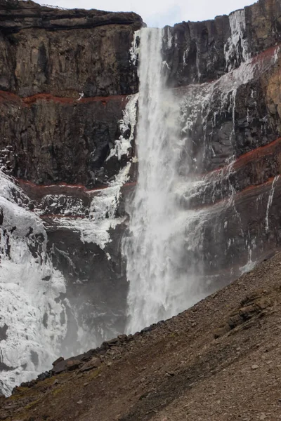 Водоспад Генгіфосс Сході Ісландії — стокове фото