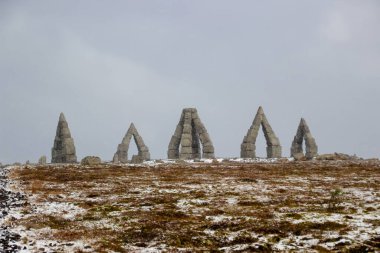 İzlanda tarihi Arktik Henge Raufarhofn İzlanda 'nın en kuzey noktasında yer almaktadır.