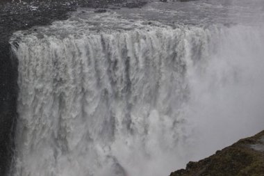 Hranabjargafoss Şelalesi İzlanda, Dawn 'da.
