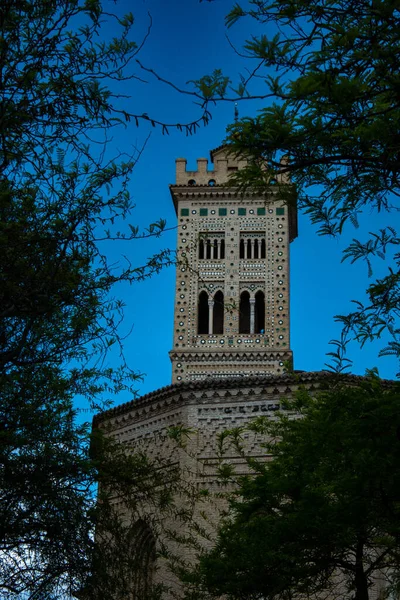 Santa Maria Magdalena İspanya 'nın Zaragoza şehrinde 14. yüzyılda Mudejar tarzında inşa edilmiş bir kilise.