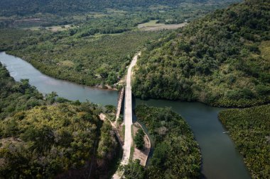 Filipinler 'de Busuanga Nehri manzarası