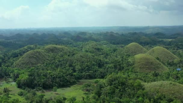 Schöne Berge Auf Den Philippinen Chocolate Hills Genannt Drohnen Luftaufnahme — Stockvideo