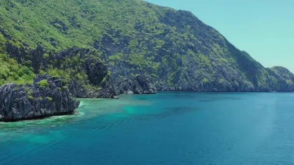 Flygfoto Över Paradisöarna Tapuitan Island Och Mantiloc Island Mellan Tapuitan — Stockvideo