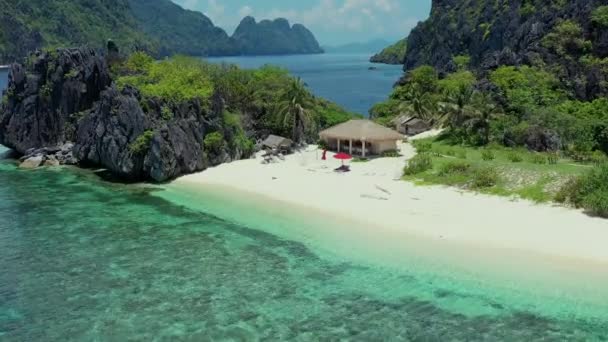 Vista Aérea Una Casa Vacaciones Paradisíaca Isla Tapuitana Con Mar — Vídeos de Stock