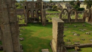 Elgin Katedrali kalıntıları alacakaranlıkta Panoraması. Moray, İskoçya, İngiltere