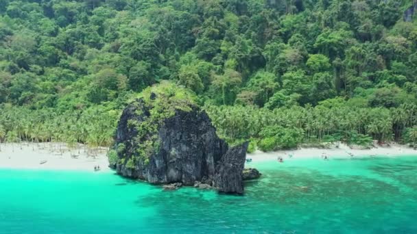 Widok Lotu Ptaka Rajskiej Plaży Seven Commando Tropikalną Roślinnością Słoneczny — Wideo stockowe