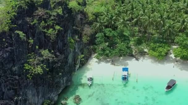 Вид Повітря Райський Пляж Семи Коммандос Типовими Філіппінськими Човнами Люди — стокове відео