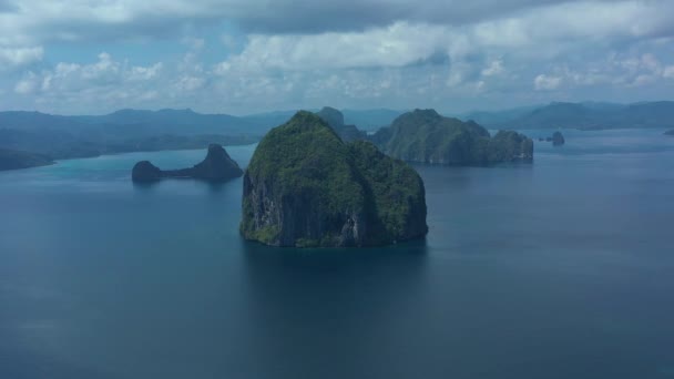 Aerial Drone Panoramic Shot Pinagbuyutan Island Bacuit Archipelago Beautiful Landscape — Stock Video