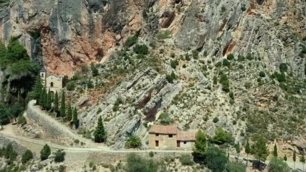 Vue Aérienne Ermitage Llovedor Par Une Journée Ensoleillée Castellote Aragon — Video