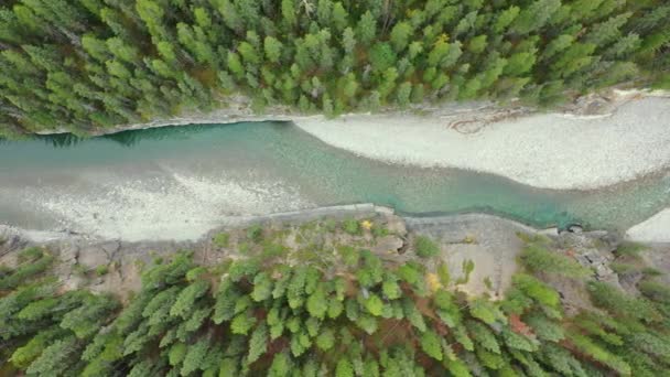 Вид Воздуха Каньон Стюарта Озере Минневанка Национальный Парк Банф Канада — стоковое видео