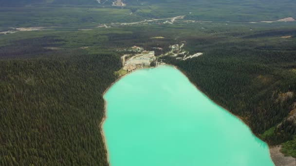 Αεροφωτογραφία Της Εντυπωσιακής Λίμνης Louise Εντυπωσιακό Τυρκουάζ Χρώμα Της Στα — Αρχείο Βίντεο