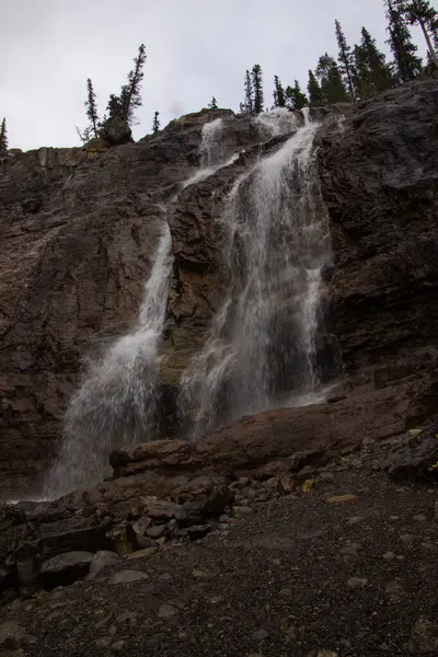 stock image Tangle Creek Falls in autumn in Jasper National Park, Alberta, Canada