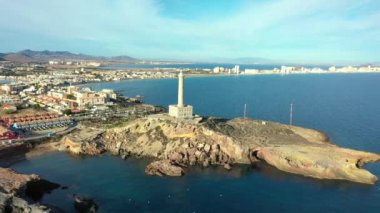 İspanya 'da Manga Mar Menor Murcia yakınlarındaki Cabo de Palos deniz fenerinin hava manzarası