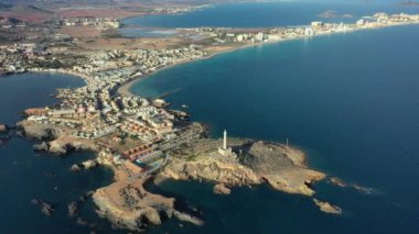 İspanya 'da Manga Mar Menor Murcia yakınlarındaki Cabo de Palos deniz fenerinin hava manzarası