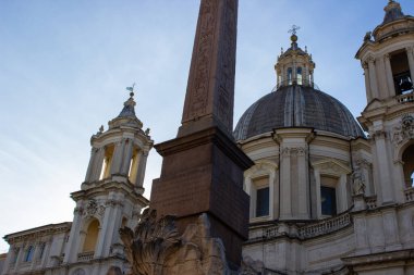 Roma İtalya - 11 22 20123 Navona Meydanı 'nda Obelisco Agonale ile Dört Nehir Çeşmesi