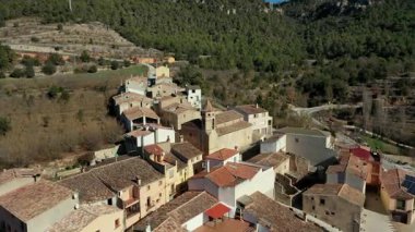La Febro şehir manzarası binalar ve sokaklar, Tarragona, Katalonya, İspanya