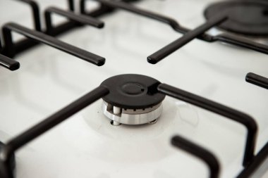 Ocaklı mutfak sobası ve düzenleyici valf.