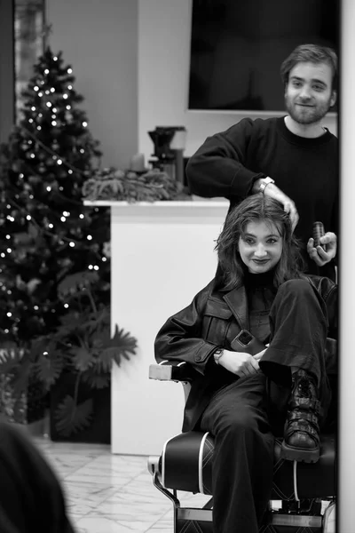 Beautiful Young Woman Modern Hair Salon Hairdresser Checking Hairstyle Caucasian — Foto de Stock