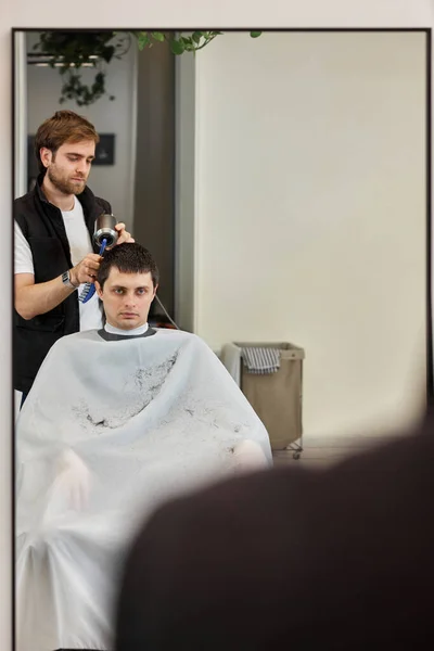 Professional Hairdresser Work Man Client Hair Dryer Barber Shop Haircut — Stockfoto